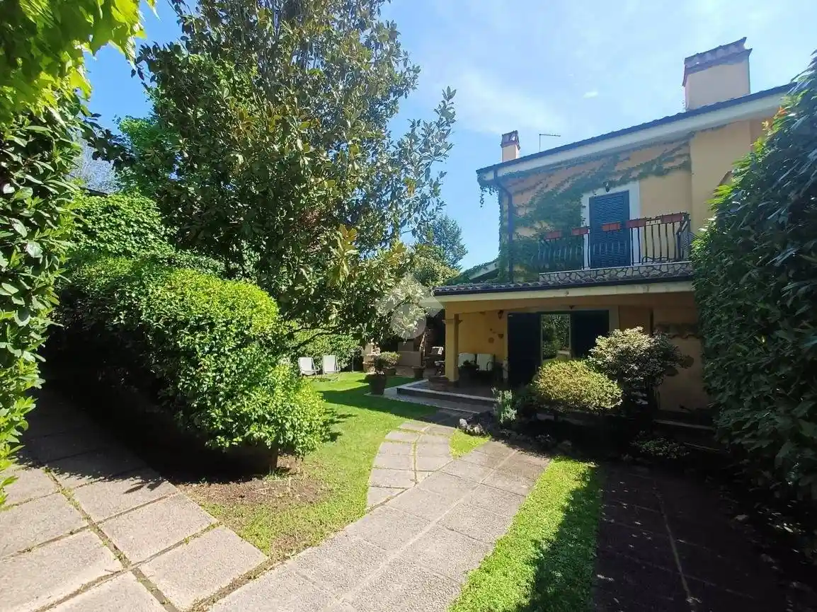 Villetta a schiera in vendita a Nepi