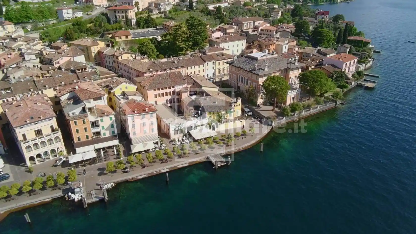 Appartamento in vendita a Gargnano