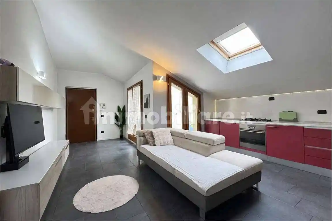 Appartamento in vendita a Guanzate