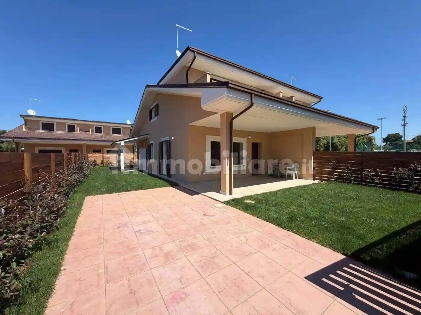 Villa - foto 2