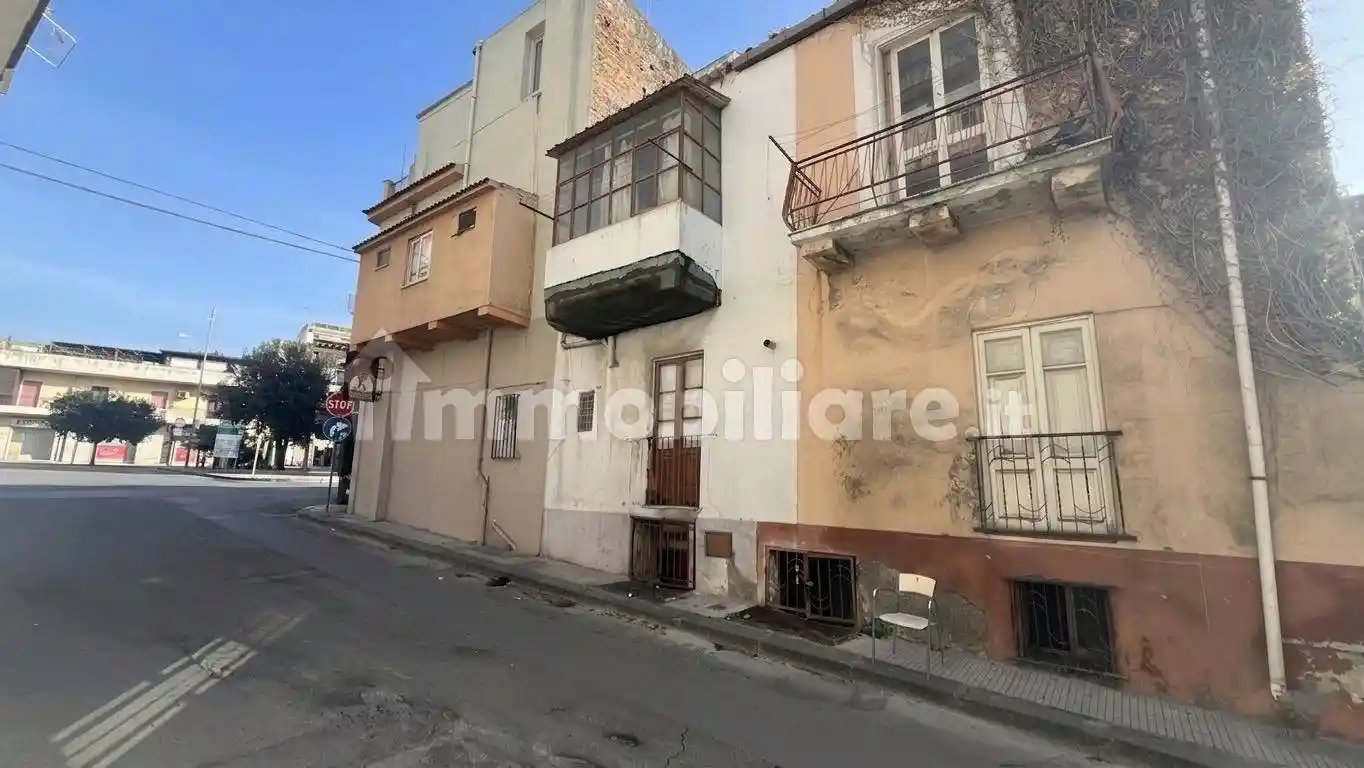 Casa indipendente in vendita a Barcellona Pozzo di Gotto