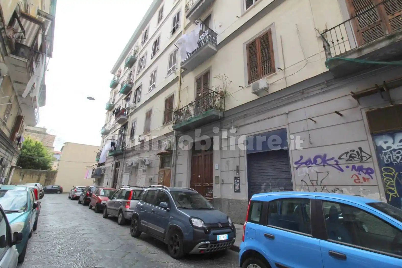 Appartamento in vendita a Napoli