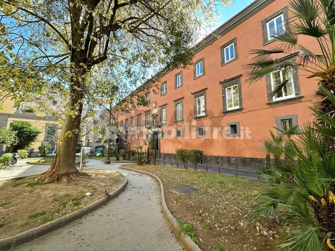 Appartamento in vendita a Napoli