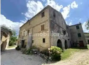 Appartamento in vendita a Falerone