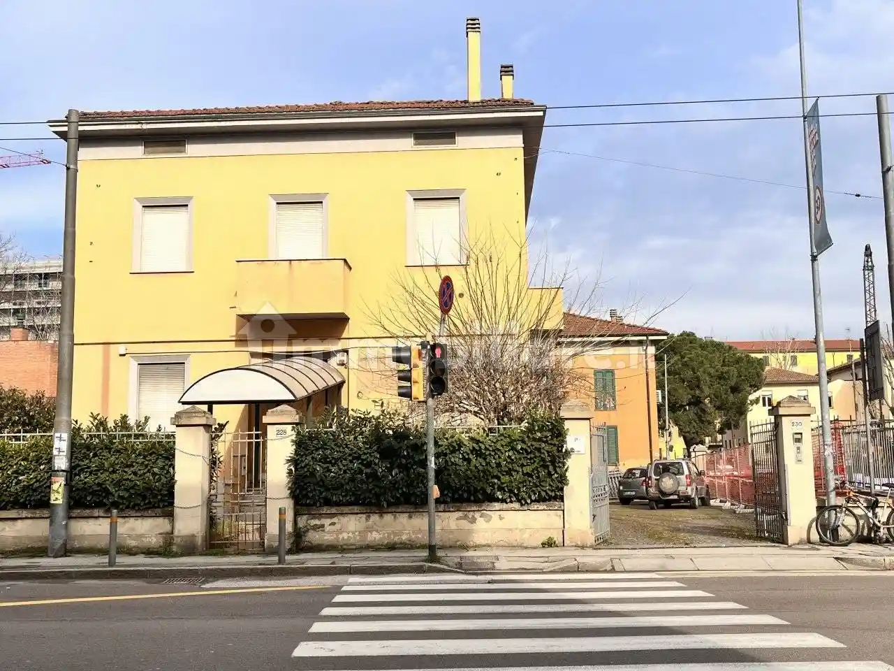 Palazzo - Edificio in vendita a Bologna