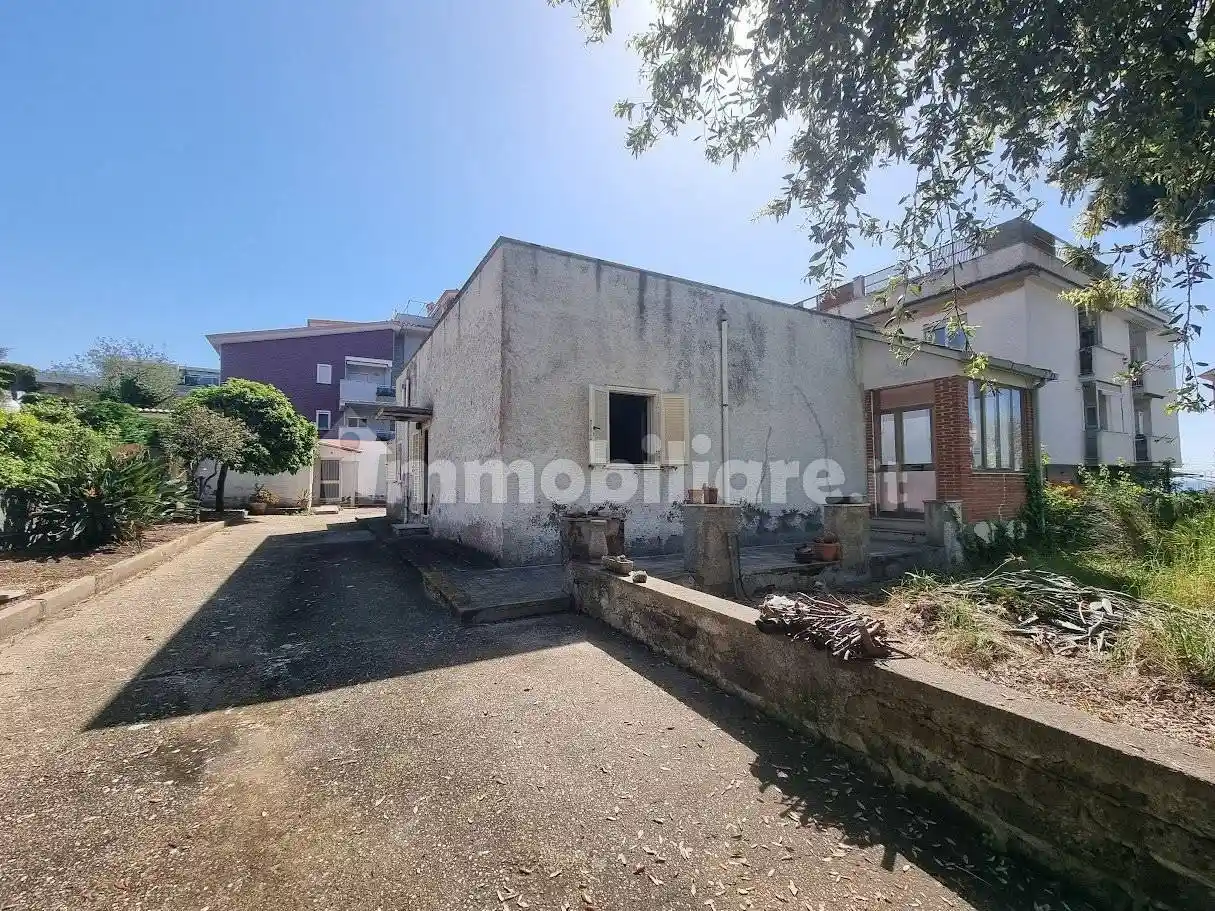 Villa in vendita a Santa Marinella