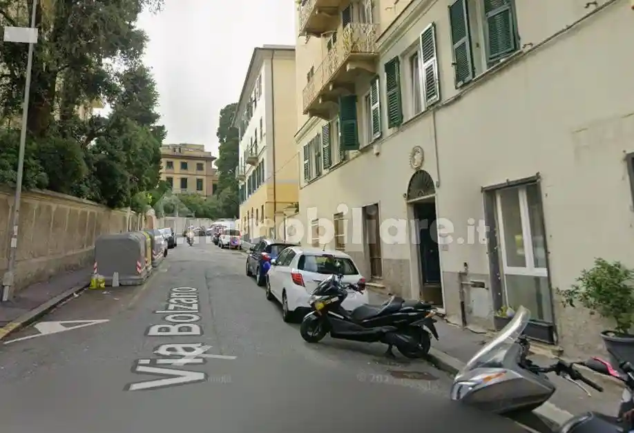 Appartamento in vendita a Genova