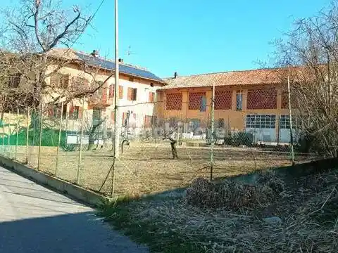 Villa in vendita a Costigliole d'Asti