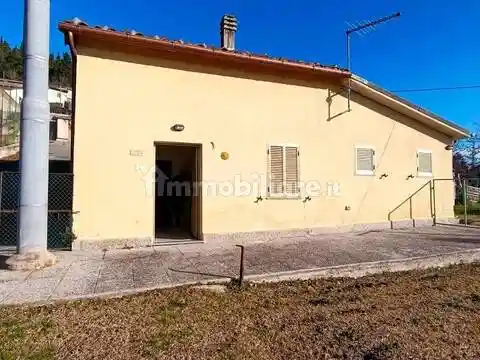 Villa in vendita a Fabriano