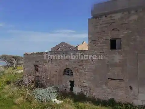 Palazzo - Edificio in vendita a Erice