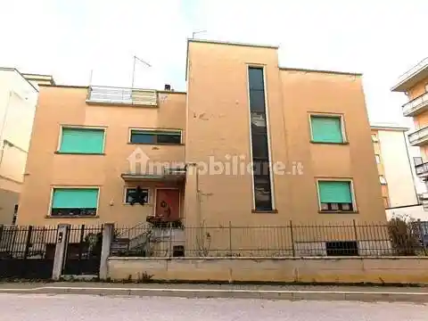 Villa in vendita a Fabriano