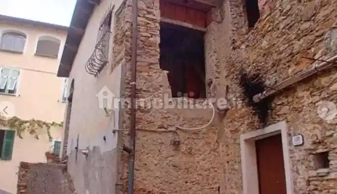 Appartamento in vendita a Dolcedo