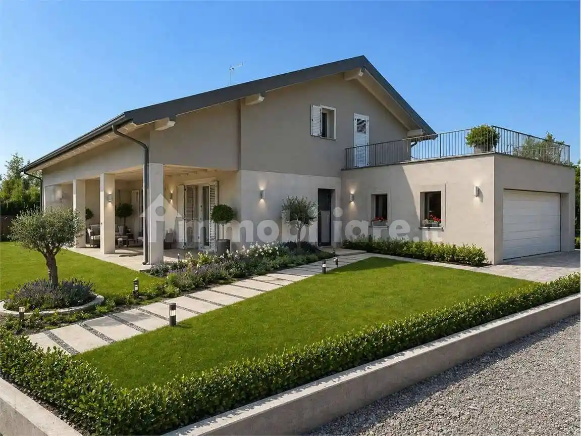 Villa in vendita a Bregnano