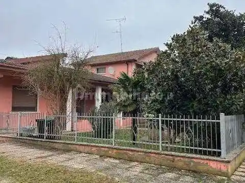 Rustico - Casale in vendita a Mesola