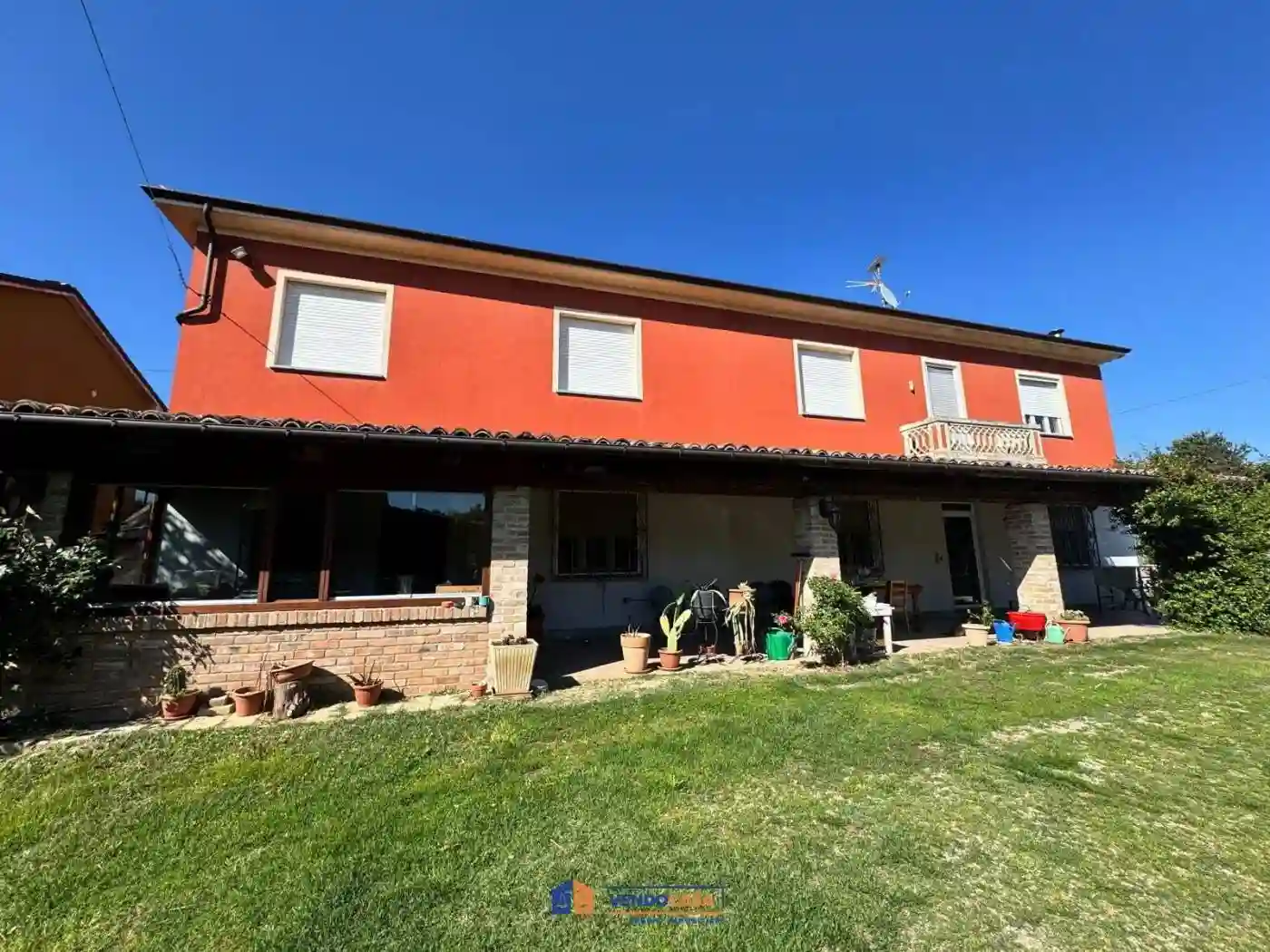 Villa - foto 2
