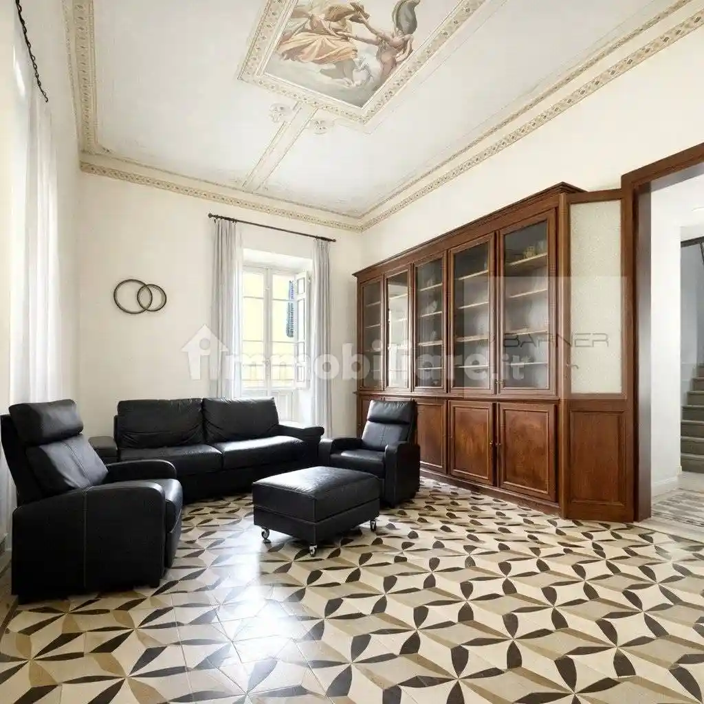 Villa in vendita a Lucca