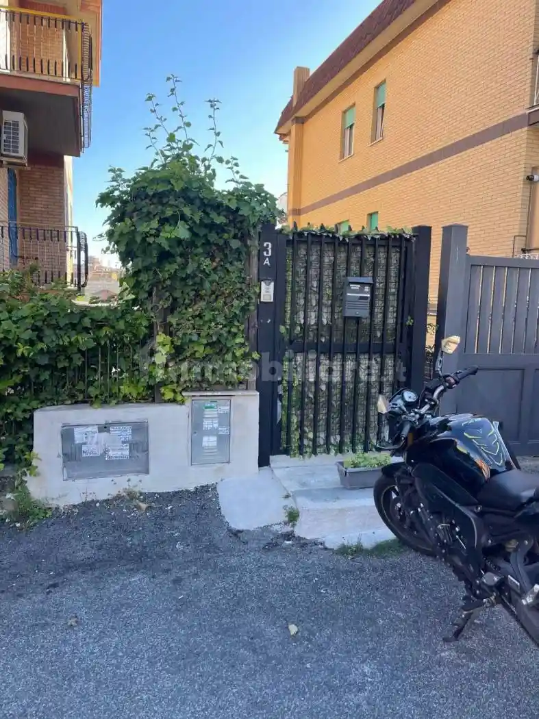 Palazzo - Edificio in affitto a Fonte Nuova