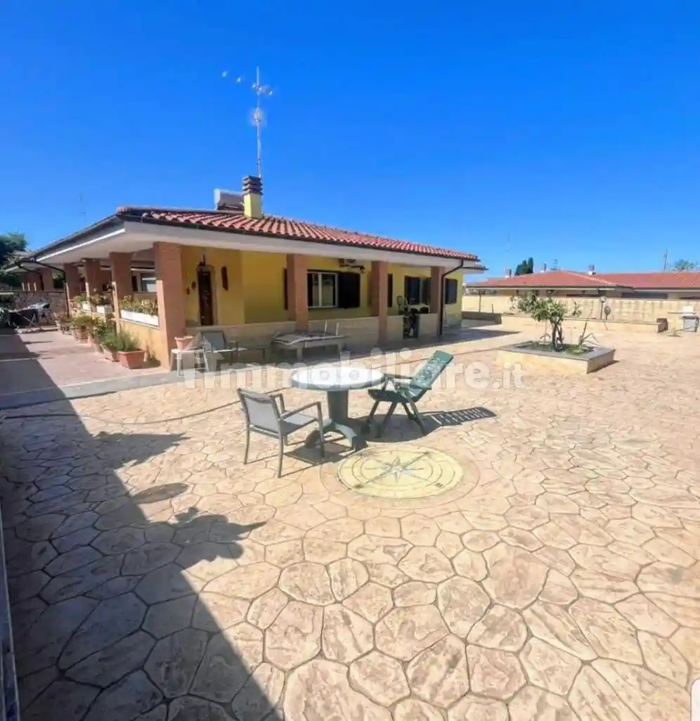 Villa in vendita a Anzio