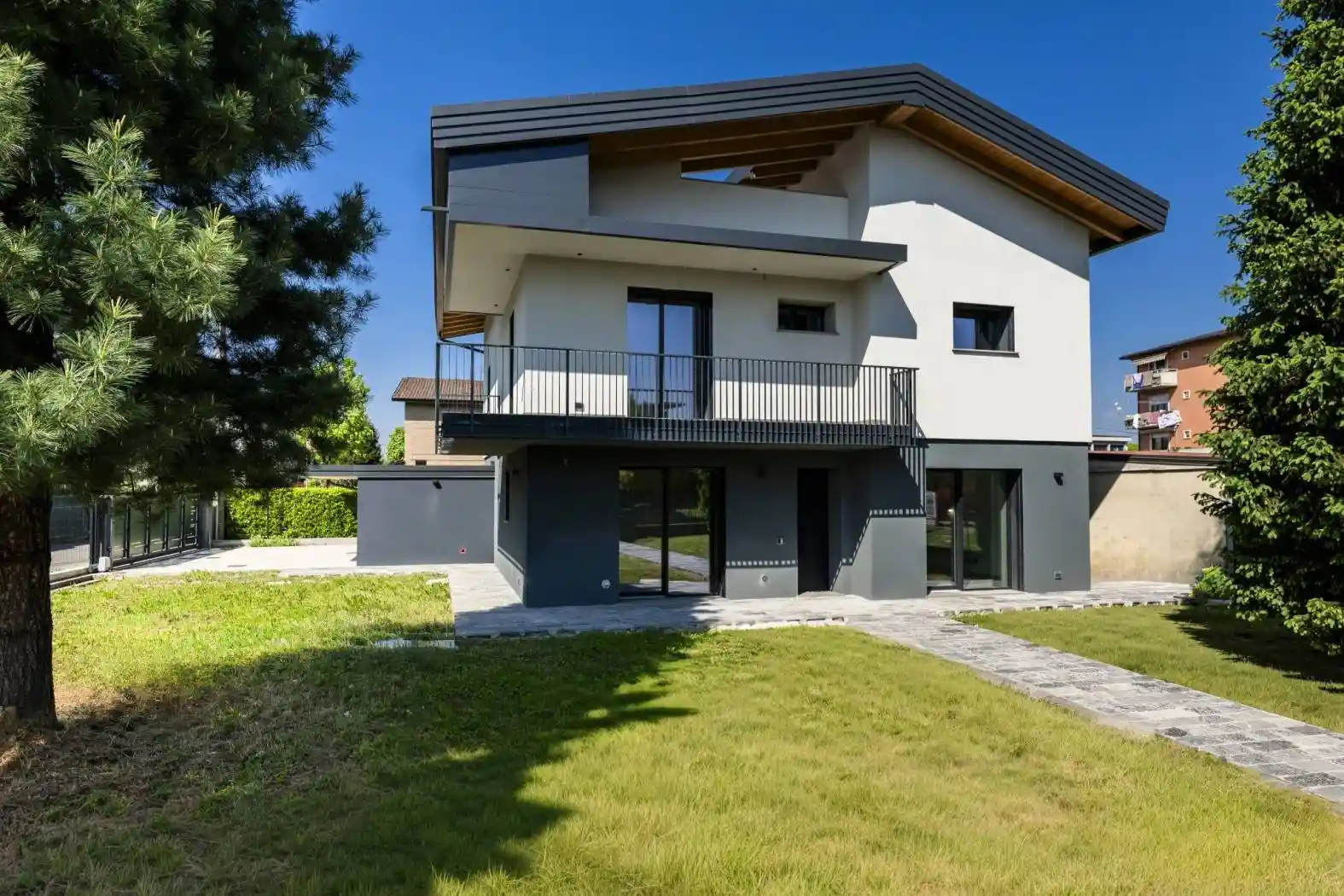Villa in vendita a Madone