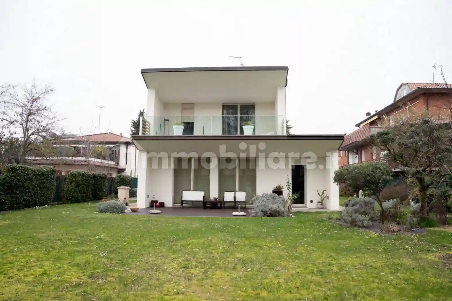 Villa - foto 2