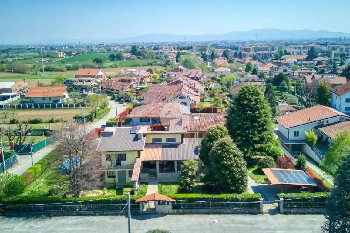 Villa - foto 2