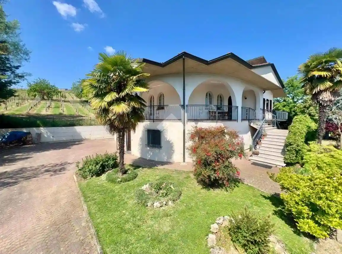 Villa - foto 2