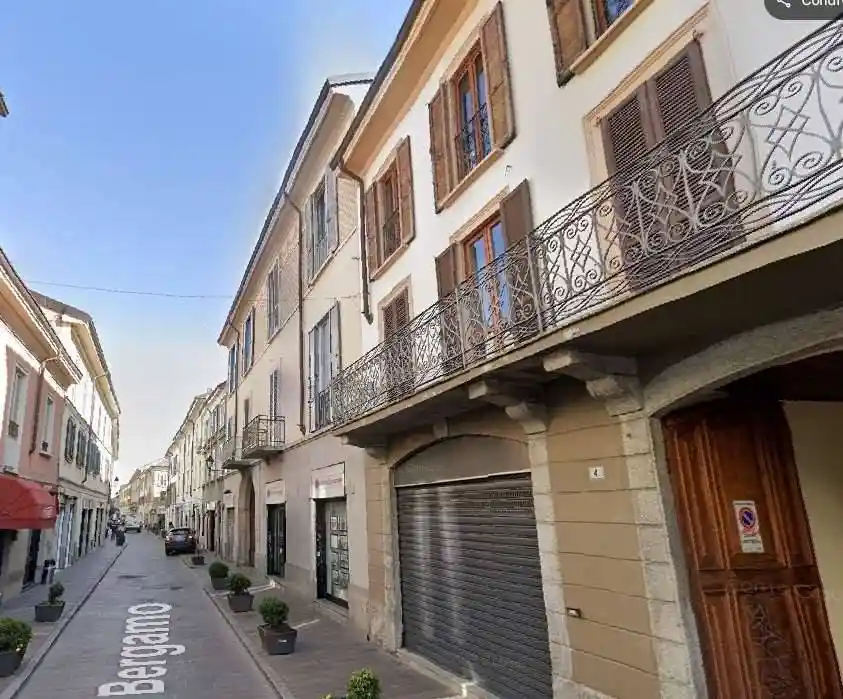 Appartamento in vendita a Monza