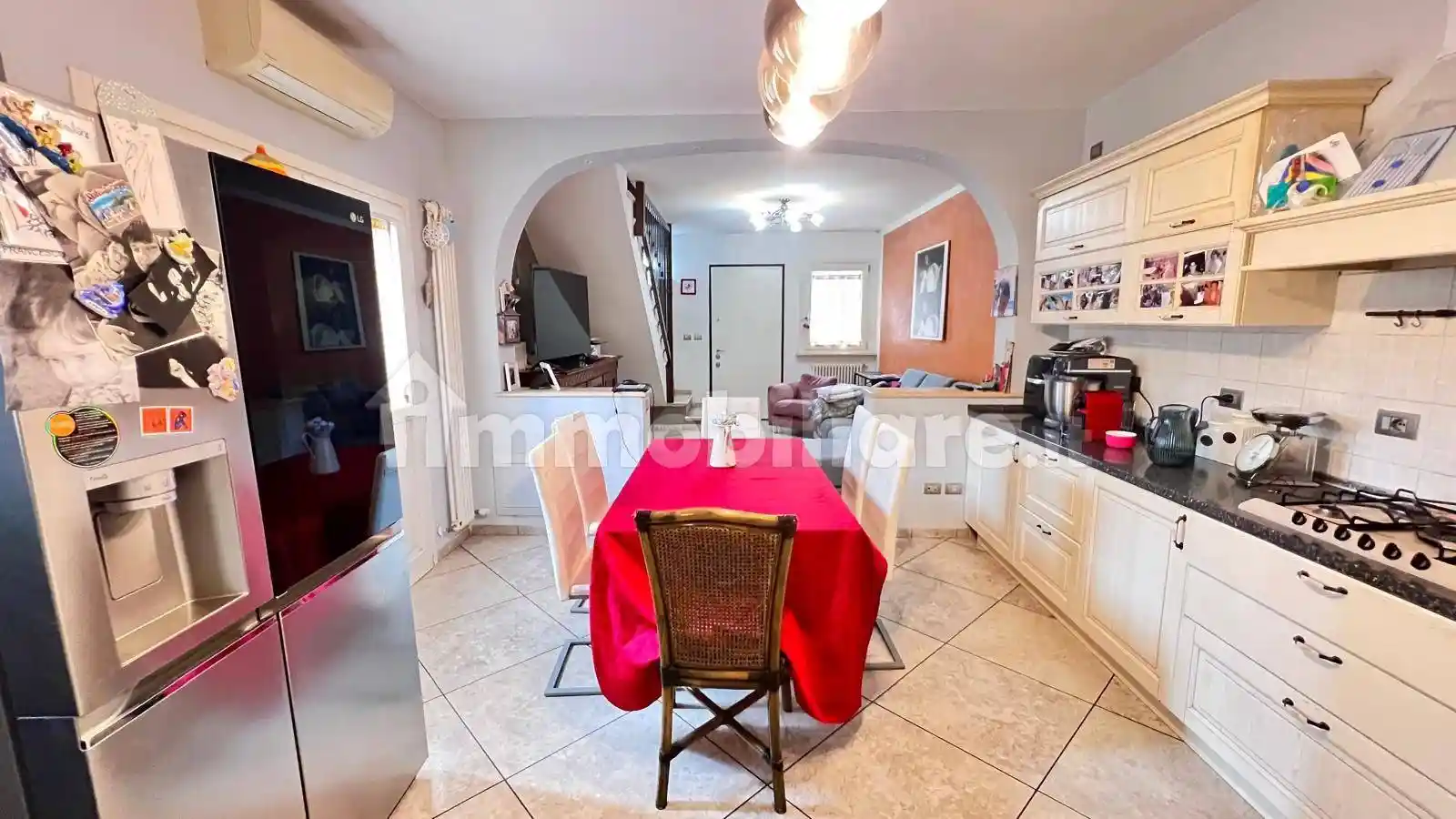 Casa indipendente in vendita a Sant'Ilario d'Enza