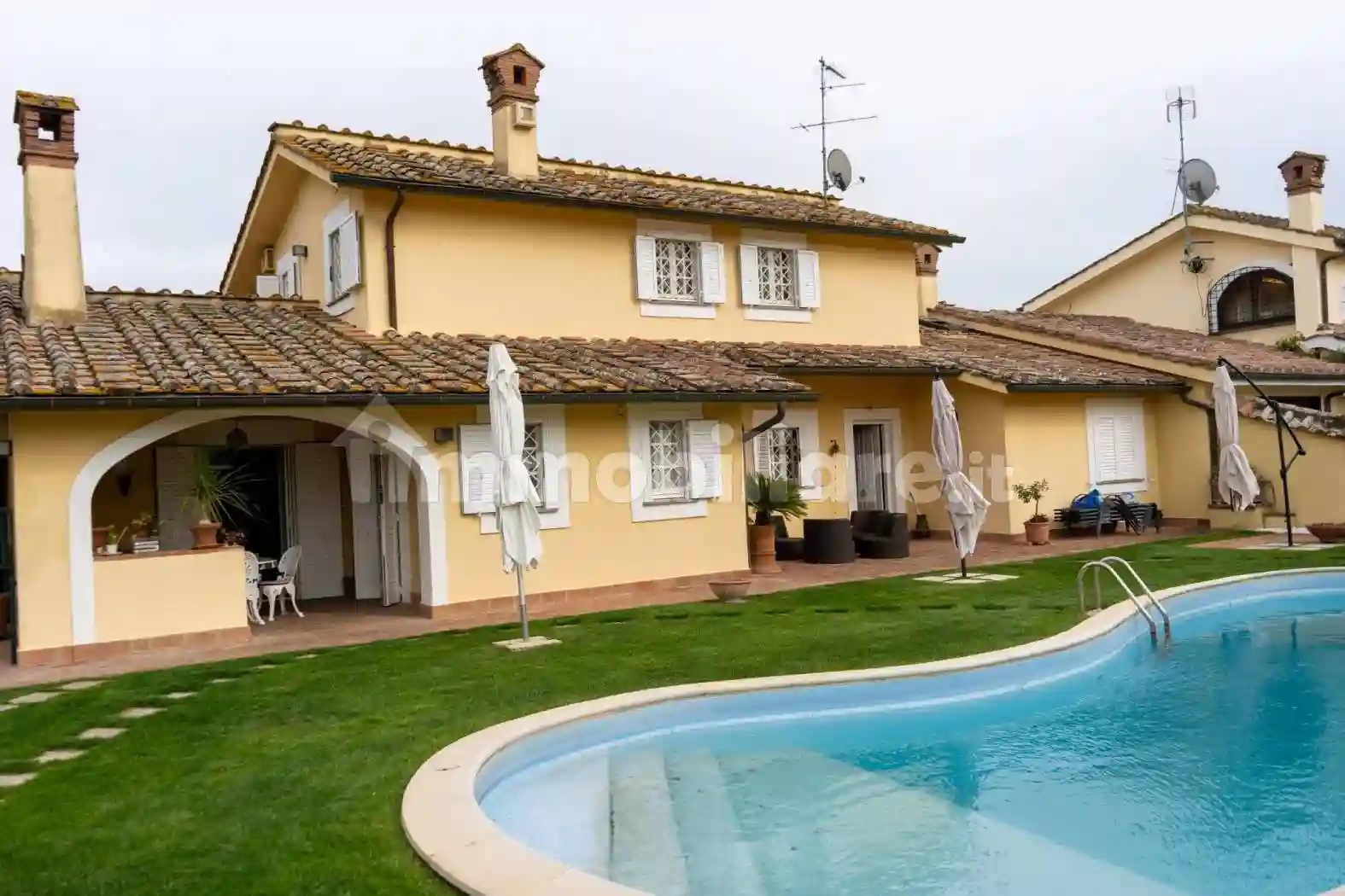 Villa - foto 3