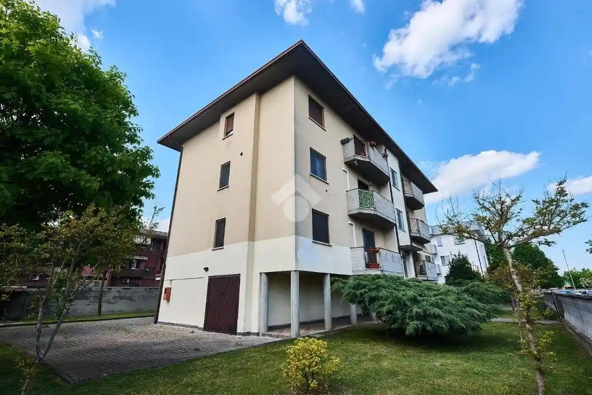 Appartamento in vendita a Spino d'Adda