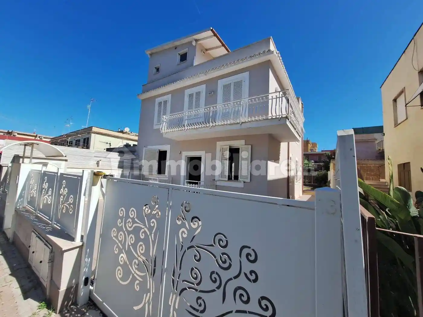 Villa in vendita a Civitavecchia