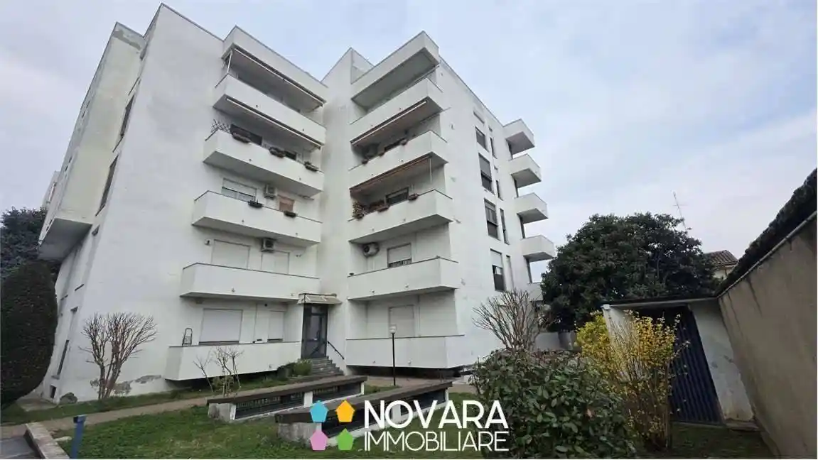 Appartamento in vendita a Vercelli