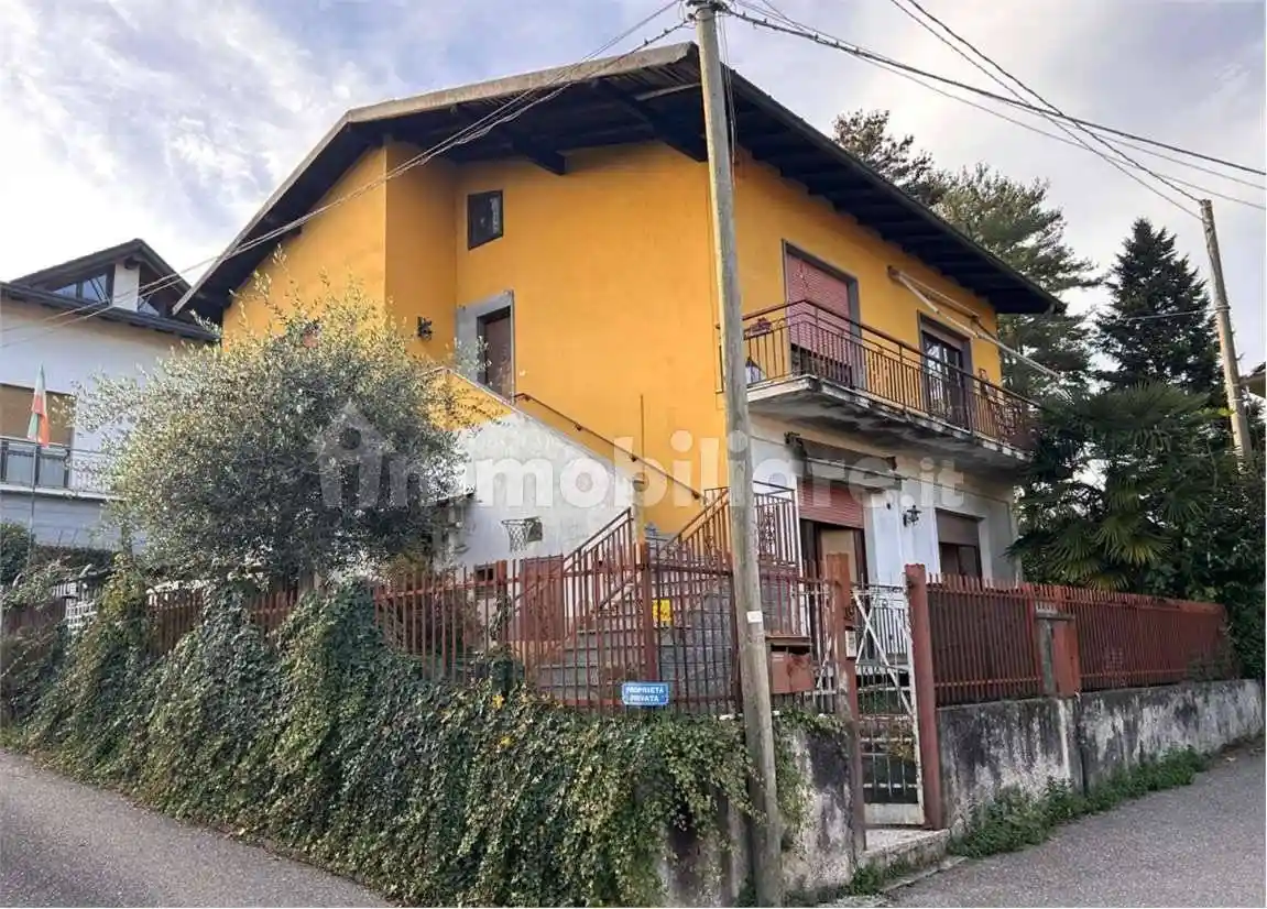 Appartamento in vendita a Arsago Seprio