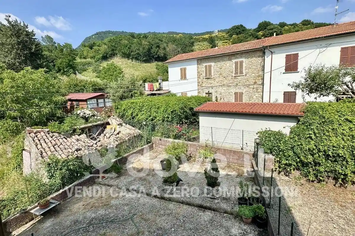 Villa in vendita a Castell'Azzara