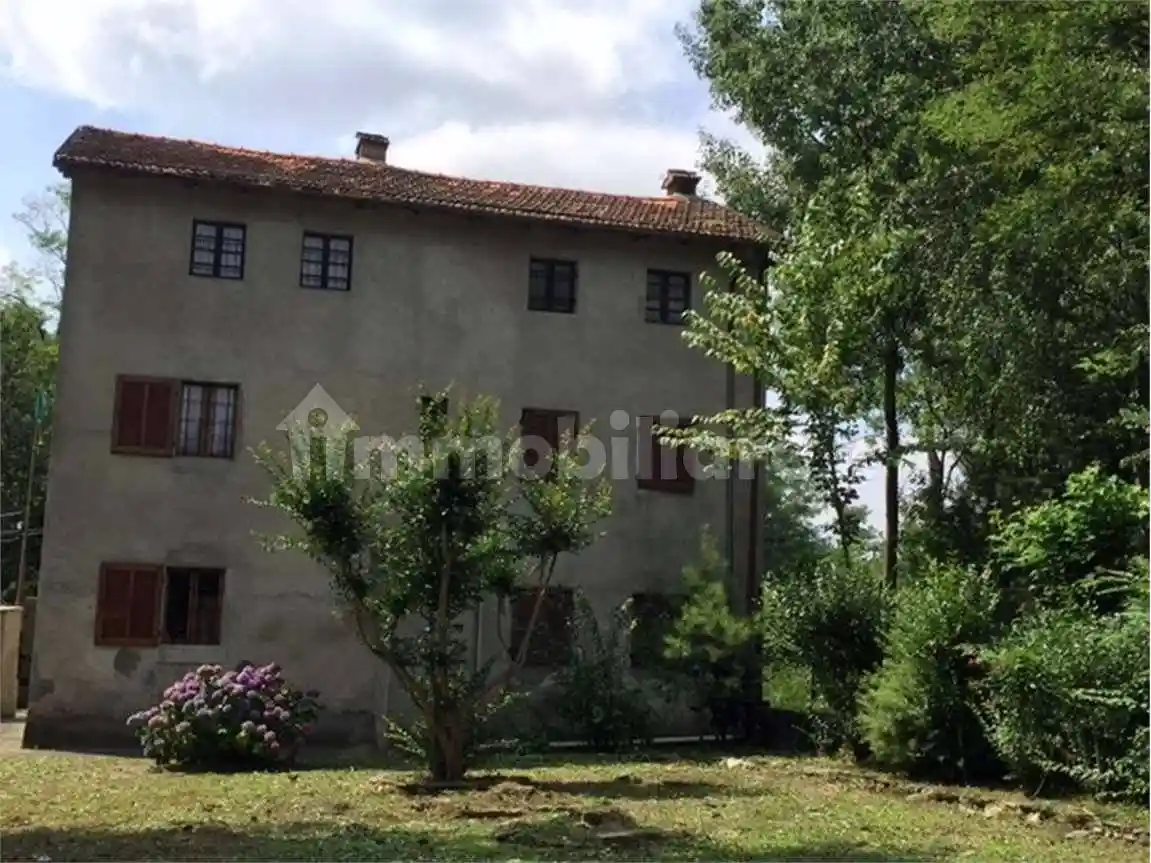 Casa indipendente in vendita a Gattico-Veruno