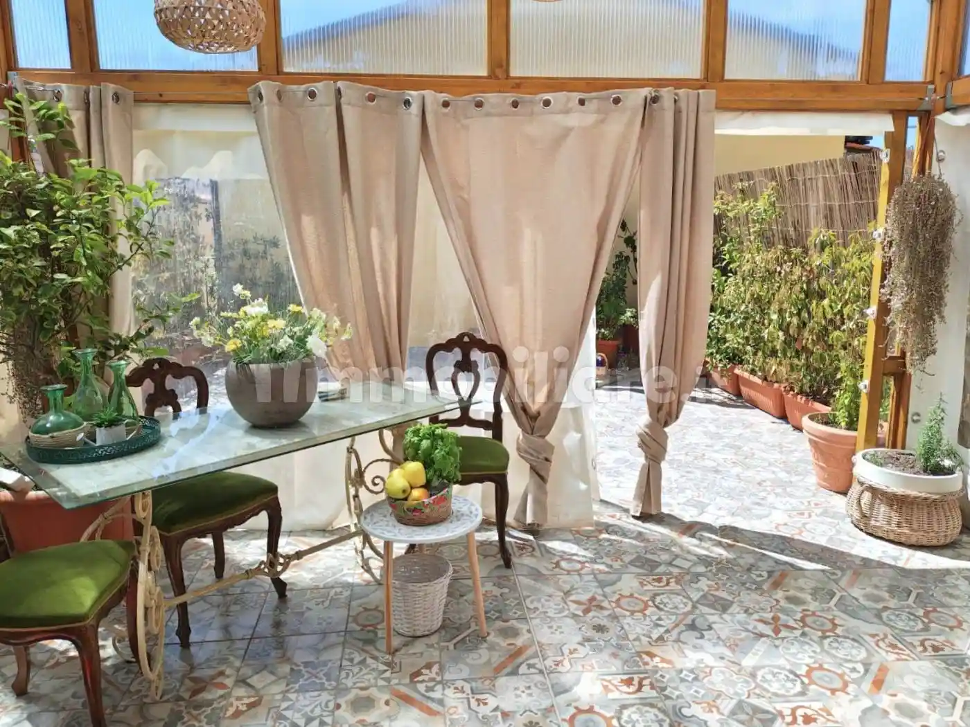 Casa indipendente in vendita a Campi Bisenzio