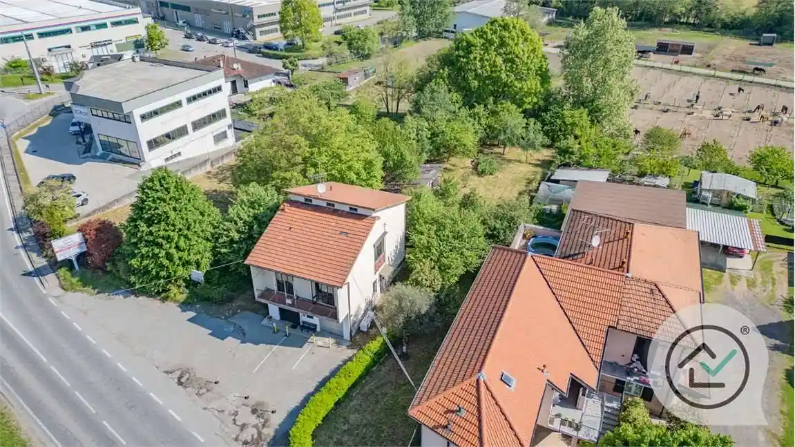 Casa indipendente in vendita a Besozzo