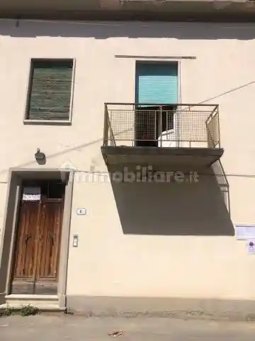 Casa indipendente in vendita a Prato