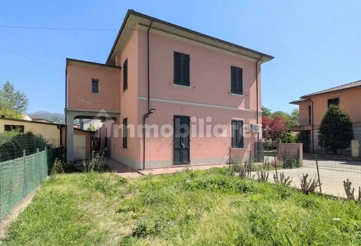 Villa in vendita a Barga