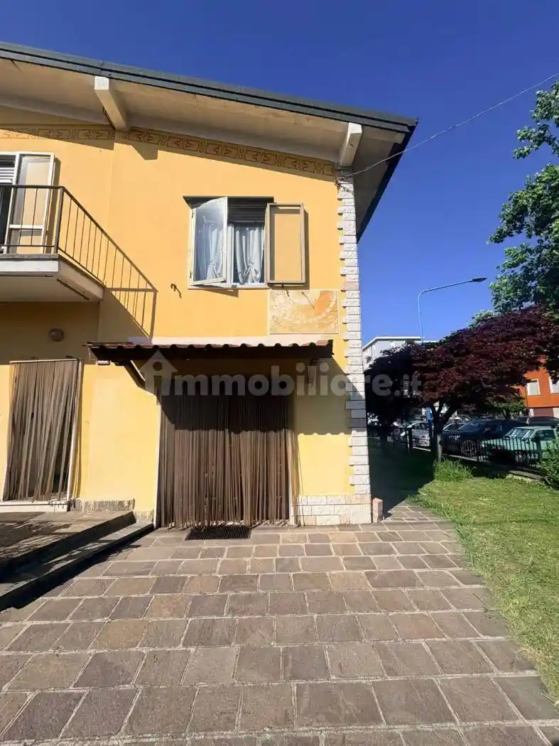 Villa in vendita a Brescia