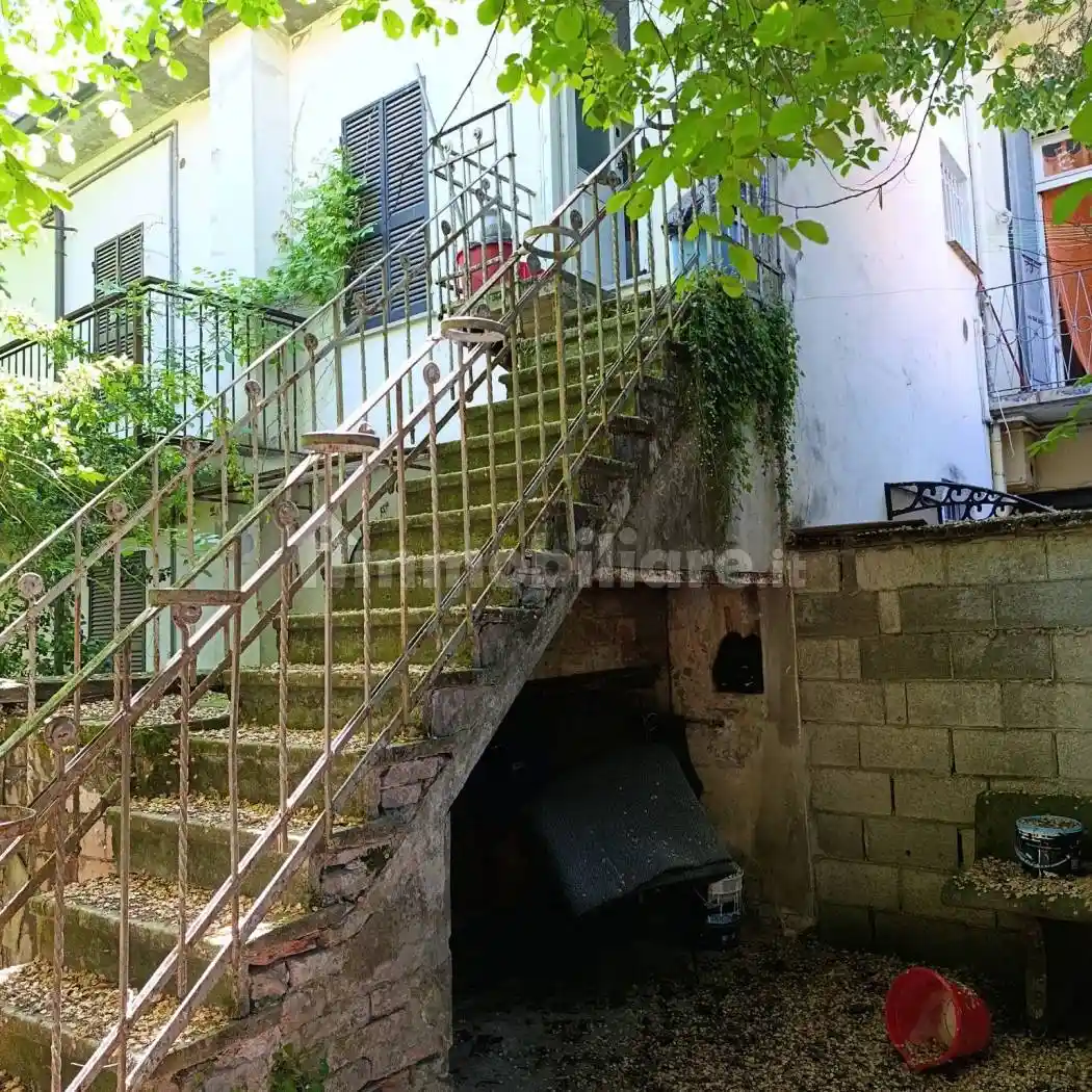 Appartamento in vendita a Piacenza