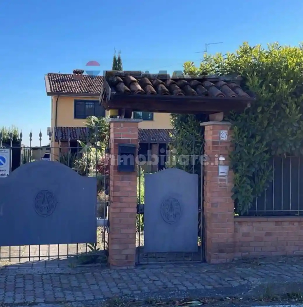 Villa in vendita a Casanova Lonati
