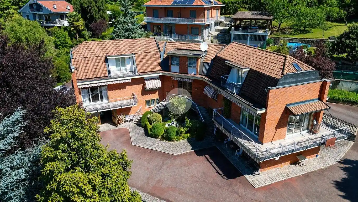 Villa in vendita a Val della Torre