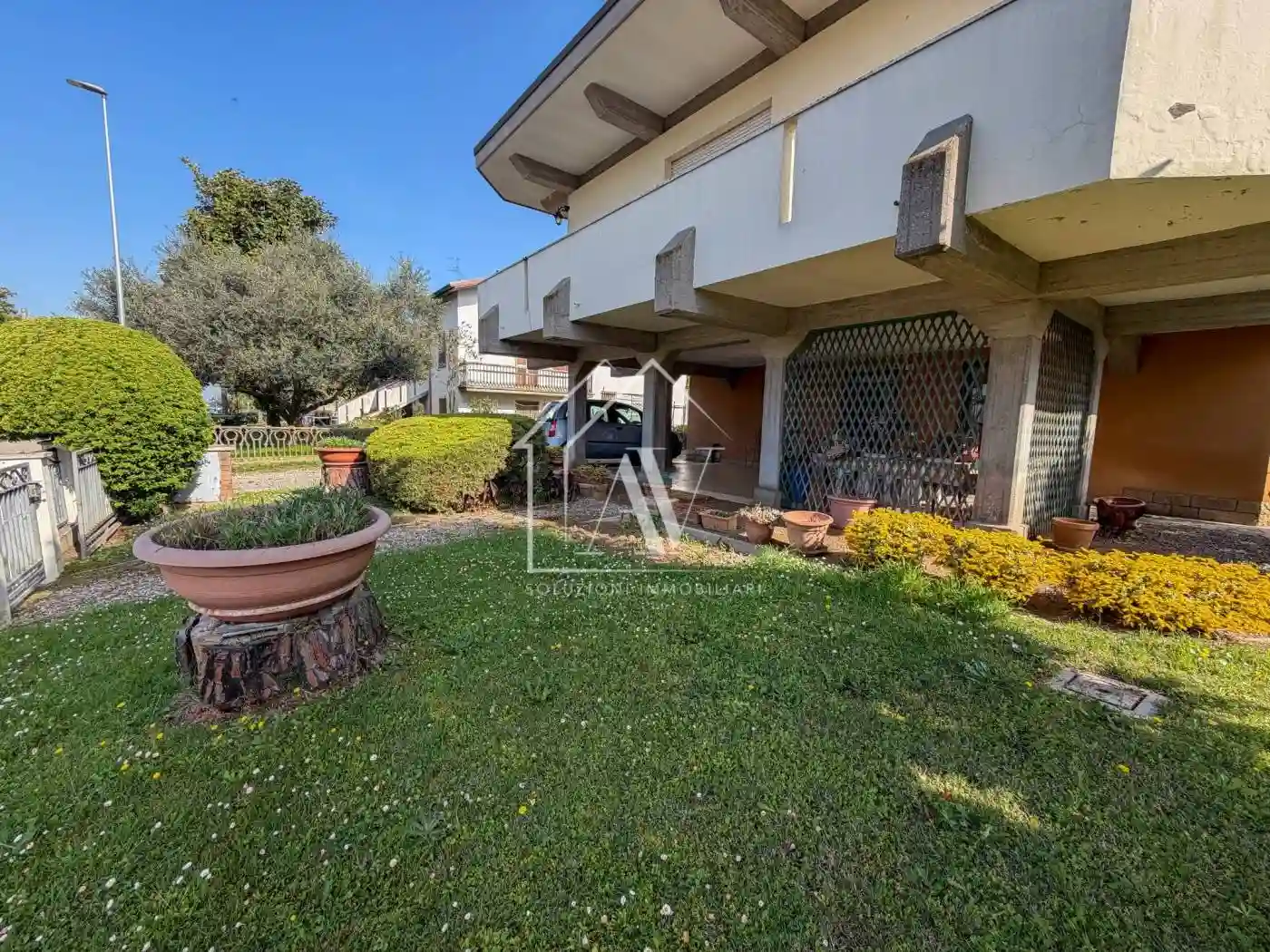 Villa - foto 2