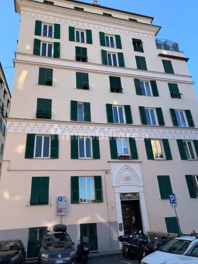 Appartamento in vendita a Genova