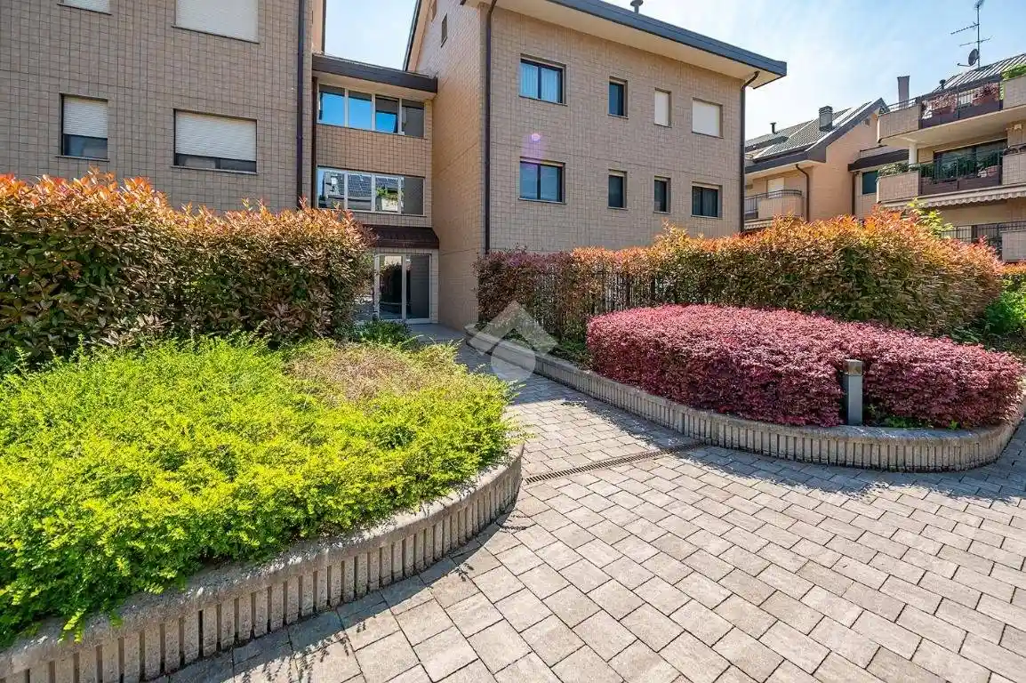 Appartamento in vendita a Arese