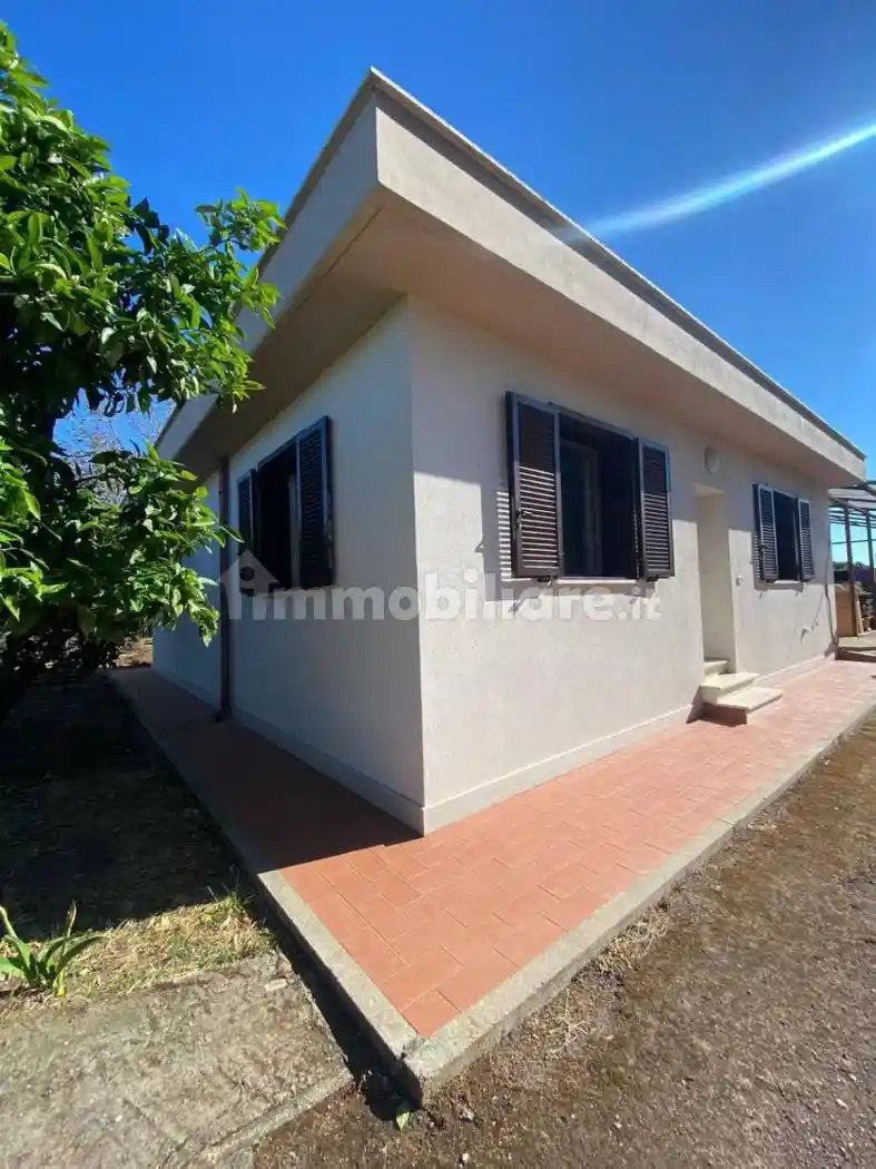 Villa in vendita a Lanuvio