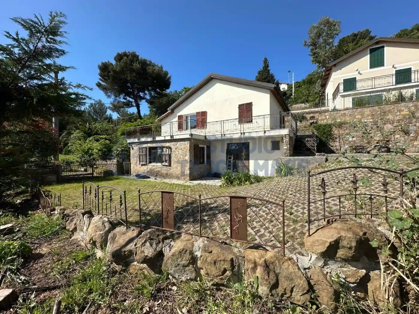 Villa - foto 2