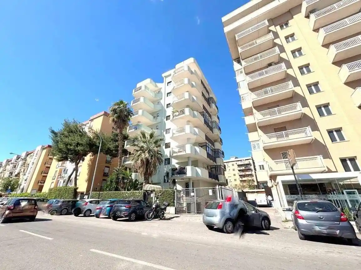 Appartamento in vendita a Palermo