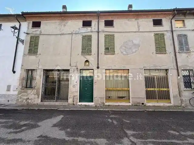 Casa indipendente in vendita a Cortemaggiore
